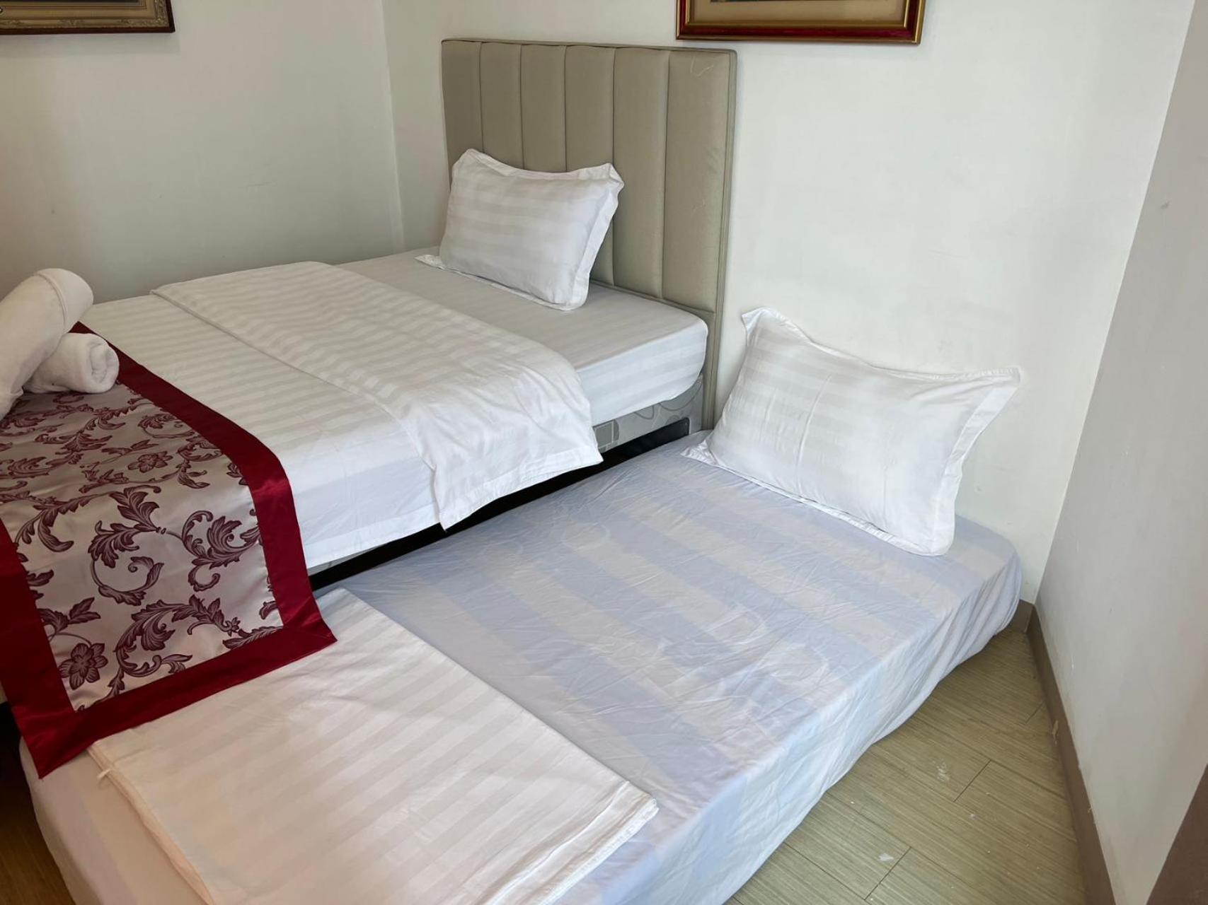 Sunset House Roxas Bay Apartment Manila Exterior photo